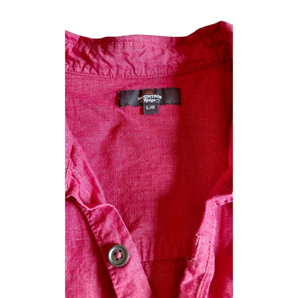 Stylish Pink Button-Down Shirt for Men - Picture 4 of 6